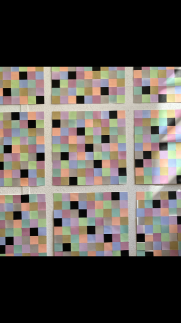 Ausschnitt der Arbeit, neun unterschiedliche Farbtöne geometrisch angeordnet nach dem Sudoku Prinzip.
