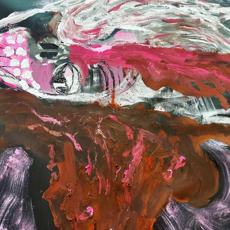 Das Bild zeigt eine brennenden Totenschädel auf schwarzer Leinwand in pink, weiss und erdigen Farben
