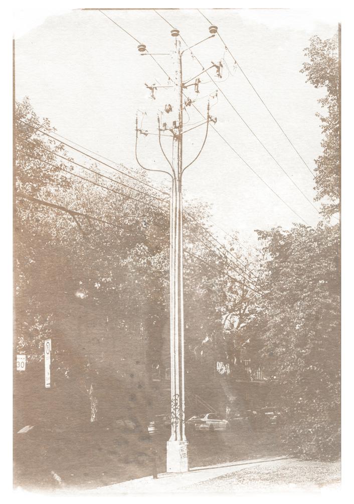 Image of a pole in an urban environment