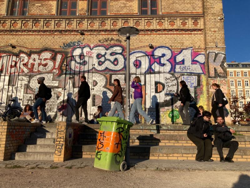 Schatten oder Menschen in Bewegung? © marlene dittrich-lux
