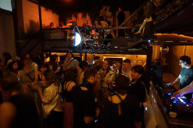 Silent Disco im Polymedialen Ponyhof